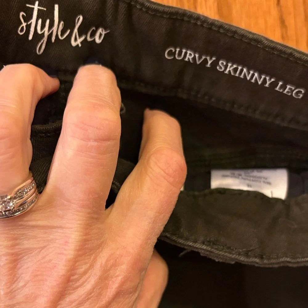 Style & Co. Dark Green Curvy Skinny Leg Jeans - Picture 2 of 8